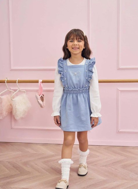 01 conjunto de blusa e salopete em moletom com pelucia infanti